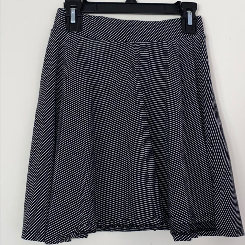 Black and white stripped skater skirt